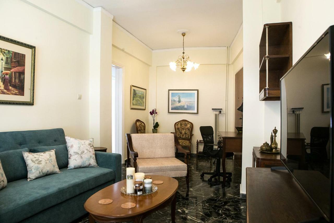 Best House, Larisis Metro, 雅典 外观 照片