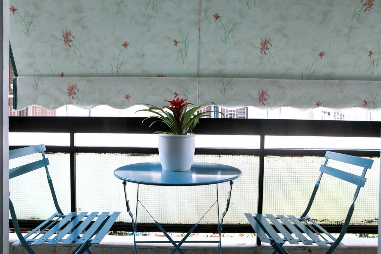 Best House, Larisis Metro, 雅典 外观 照片